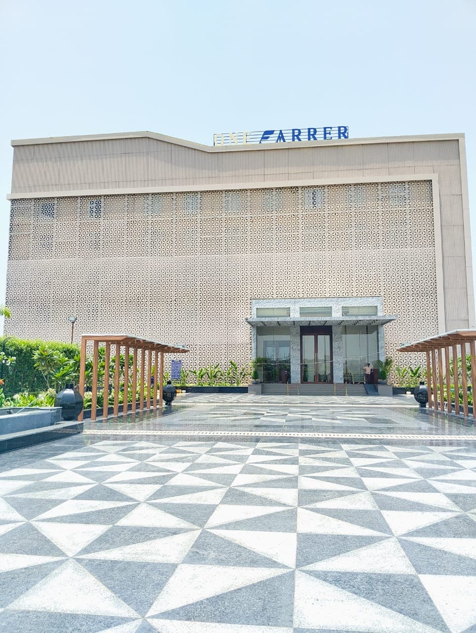 One Farrer Hotel and Resort, Meerut
